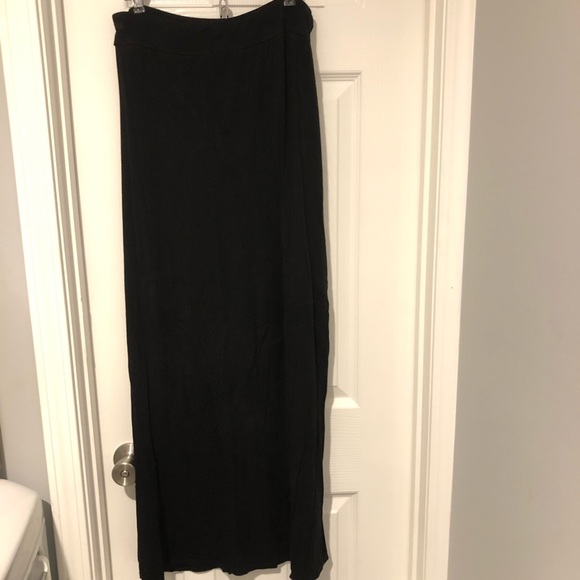 White House black market black maxi skirt - Picture 4 of 9